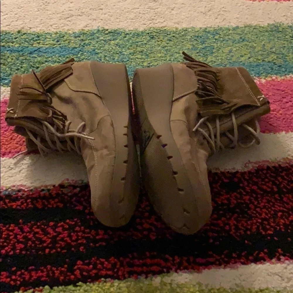 Kenneth Cole Reaction Simona Taupe Fringe Wedge 4